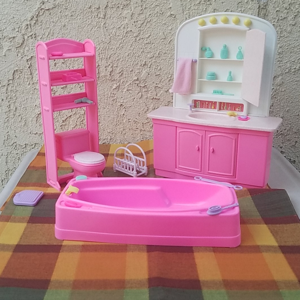 Barbie bathroom set